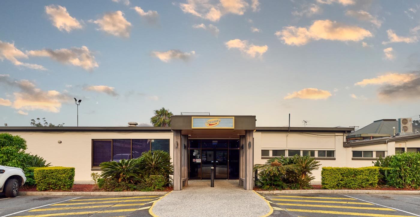 Club Hotel Waterford exterior